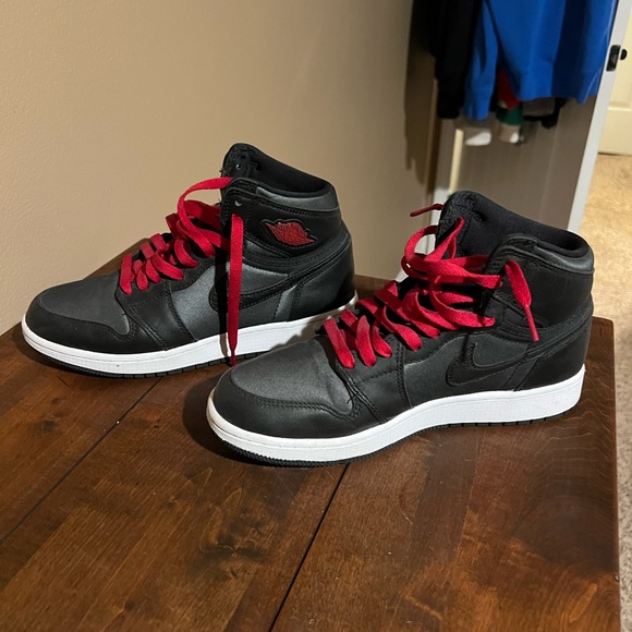 Jordan 1 black gym red - Picture 1 of 3